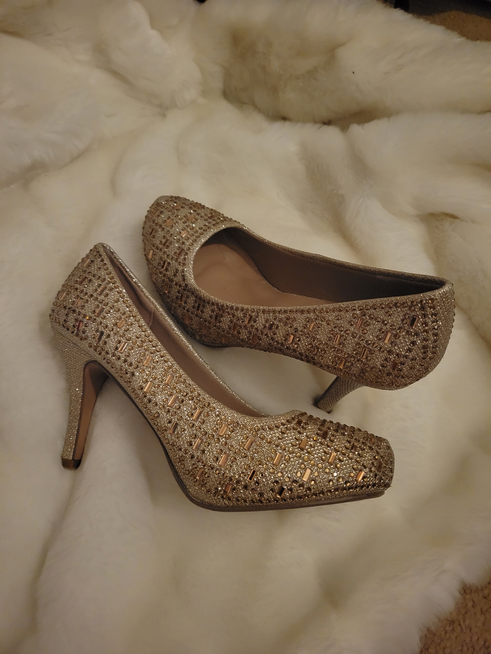 Delicacy Gold Crystal Embellished Heels